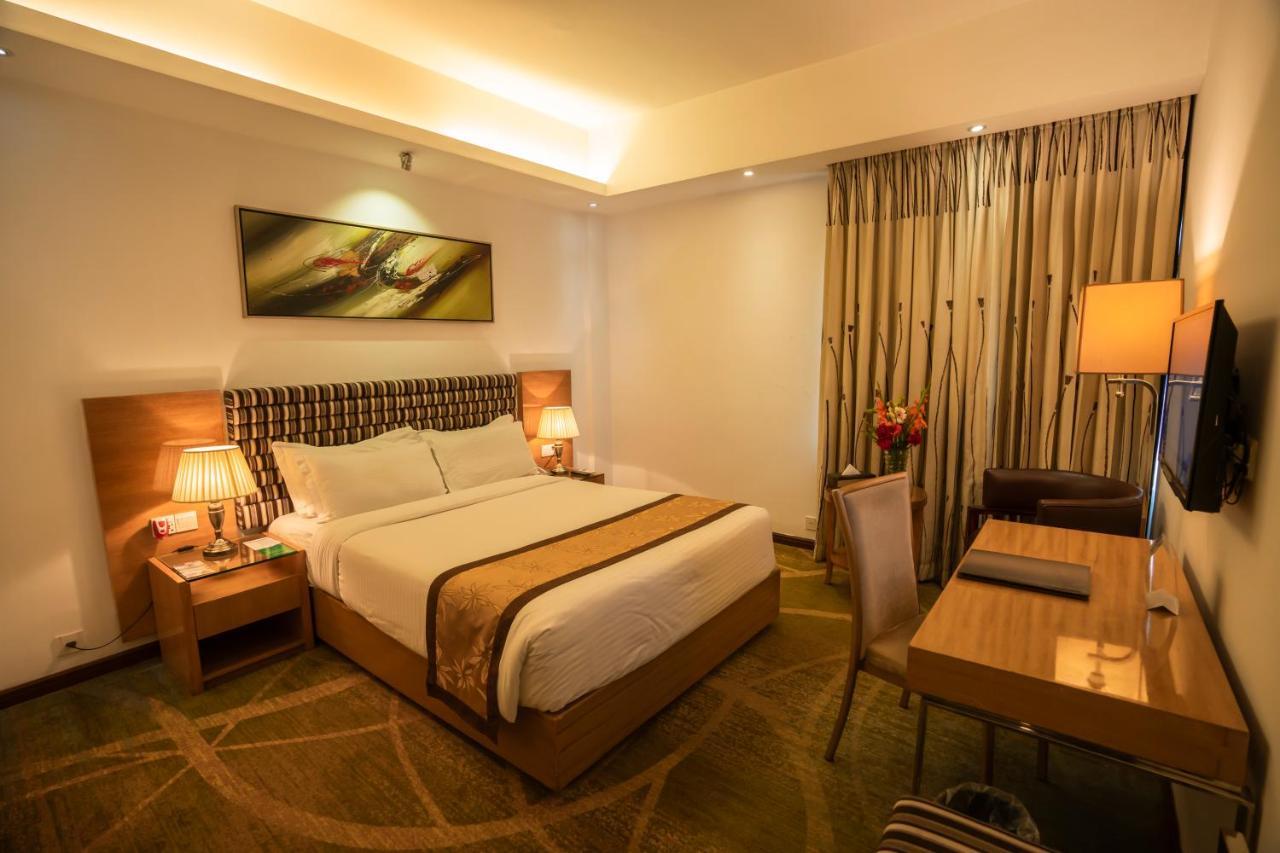Hotel Bengal Canary Park Dhaka Exterior photo