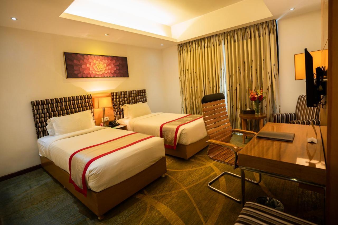 Hotel Bengal Canary Park Dhaka Exterior photo