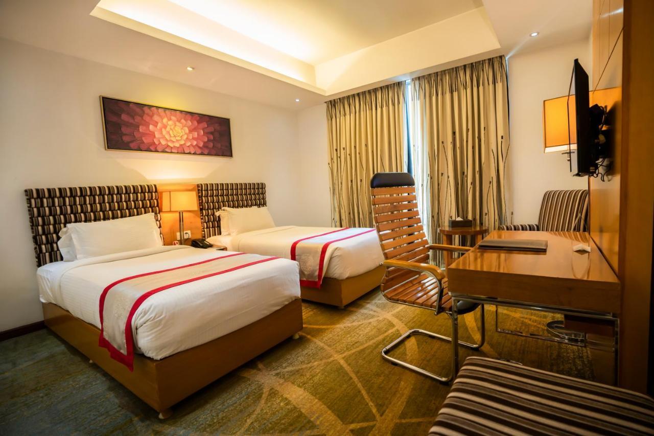 Hotel Bengal Canary Park Dhaka Exterior photo
