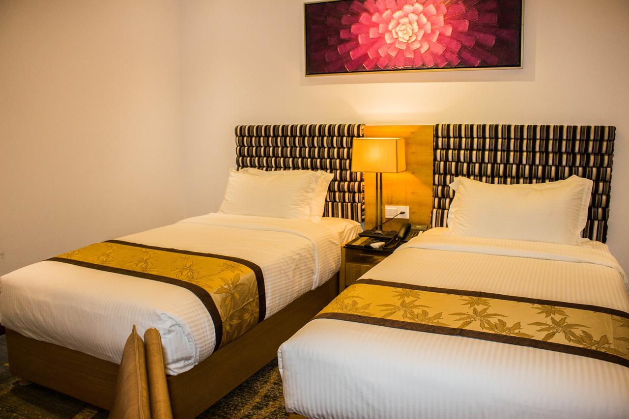 Hotel Bengal Canary Park Dhaka Exterior photo